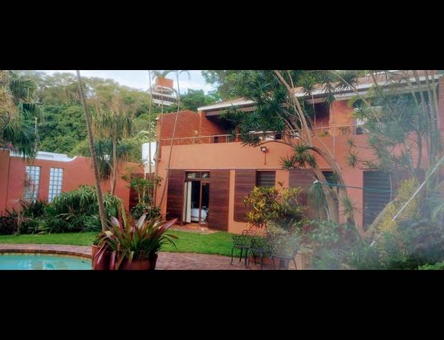 5 BEDROOM HOUSE FOR SALE IN MANOR GARDENS